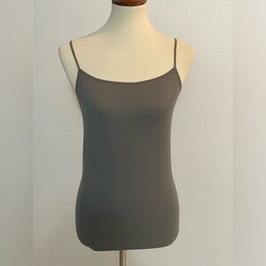 Olive colored camisole * Nylon/spandex * Size L / XL